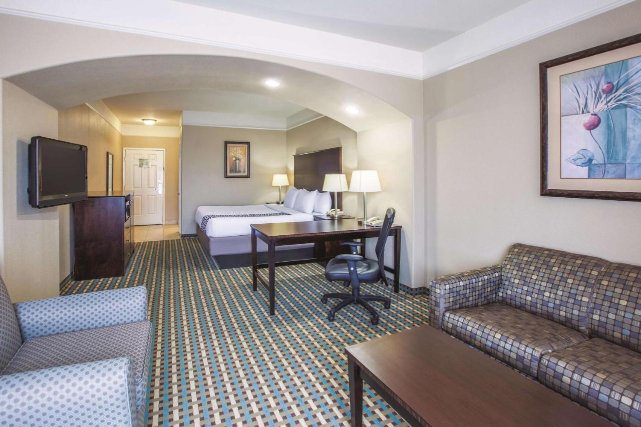La Quinta By Wyndham Bay City Extérieur photo