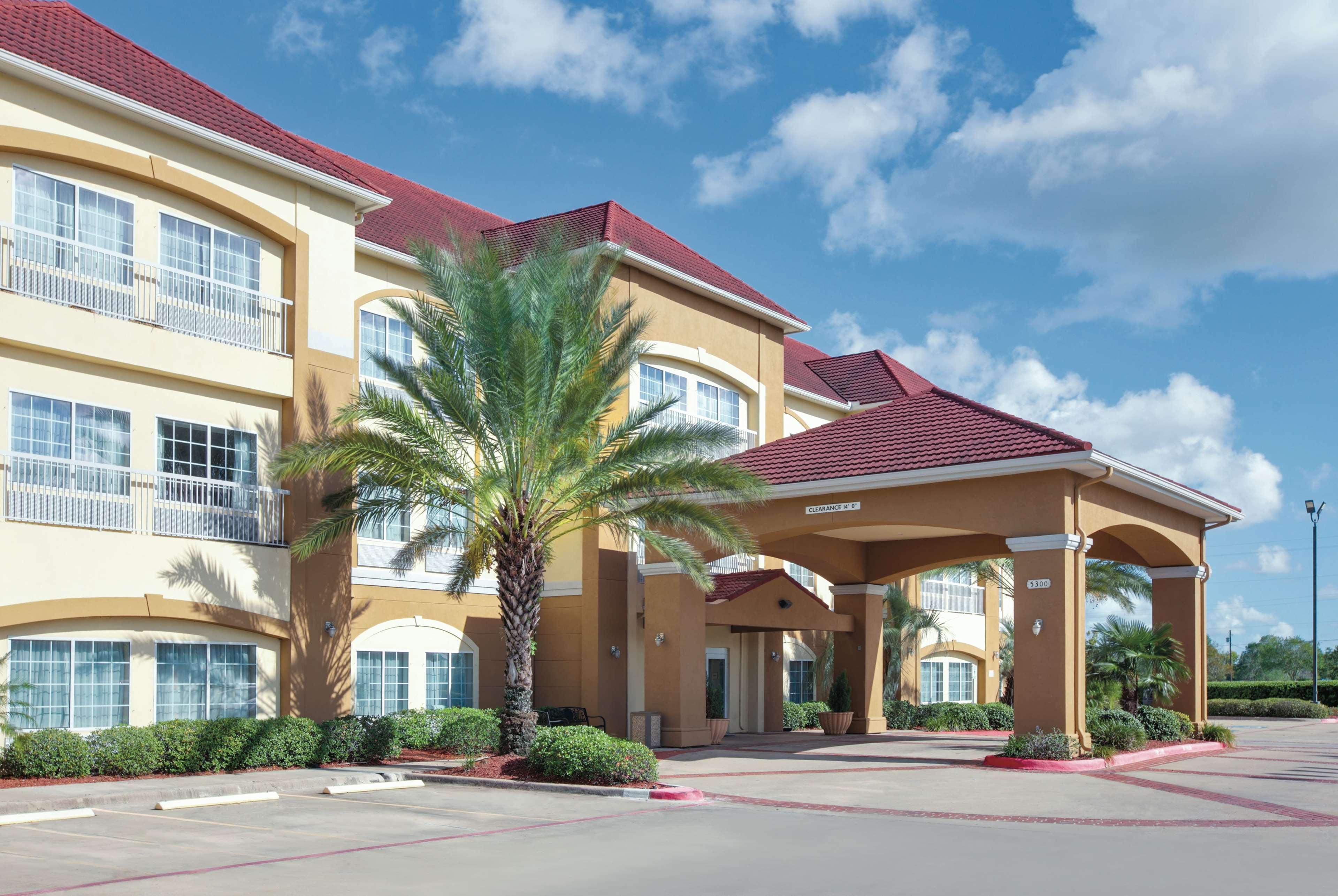 La Quinta By Wyndham Bay City Extérieur photo